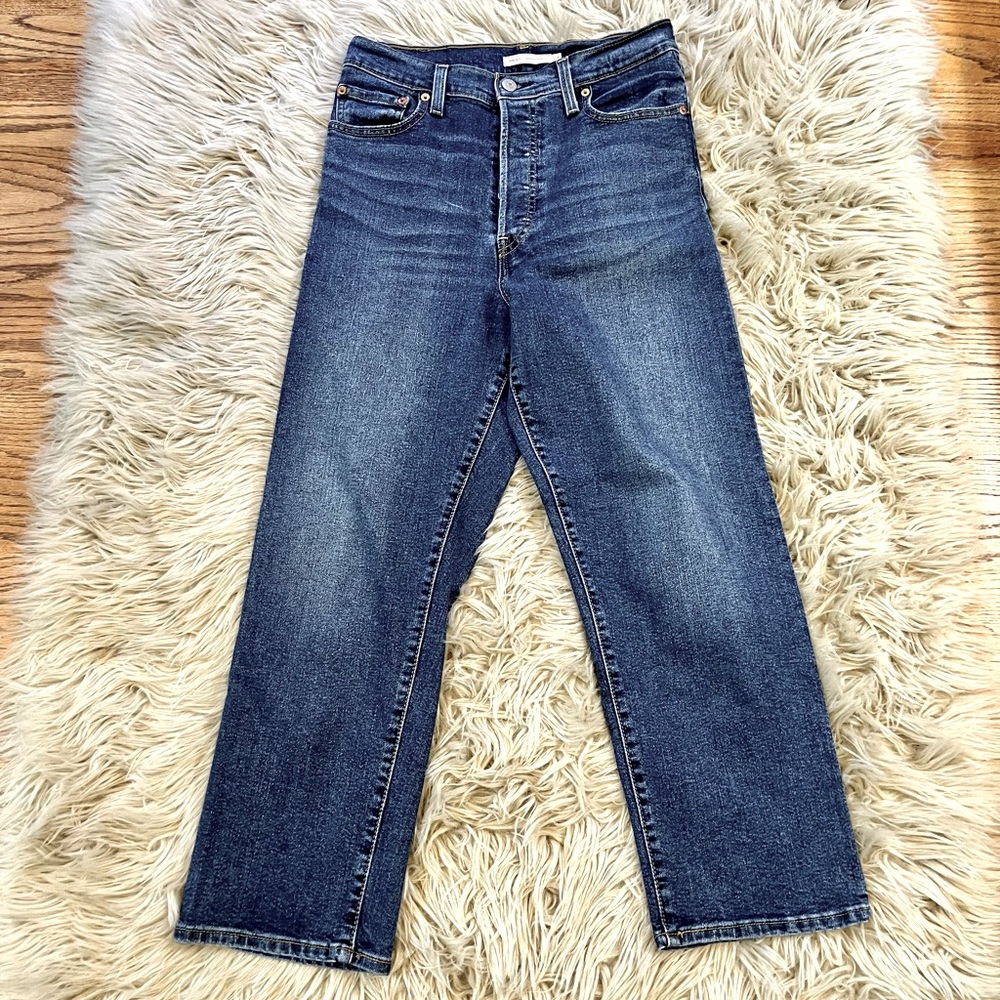 Levi’s Ribcage Straight Ankle Jeans